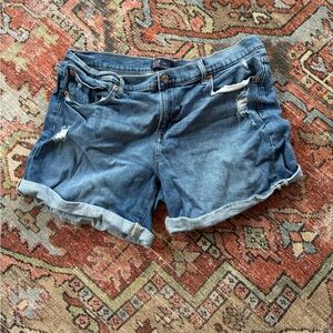 GAP perfect denim short 5inch inseam